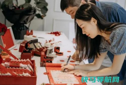 订婚宴是男方请还是女方请？订婚后多久可以领证