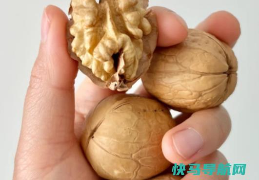 核桃煮熟吃有什么？核桃仁怎么去皮
