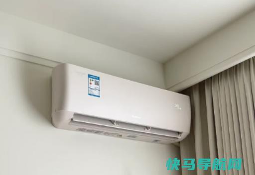 空调吹白雾正常吗？空调系统有空气的现象